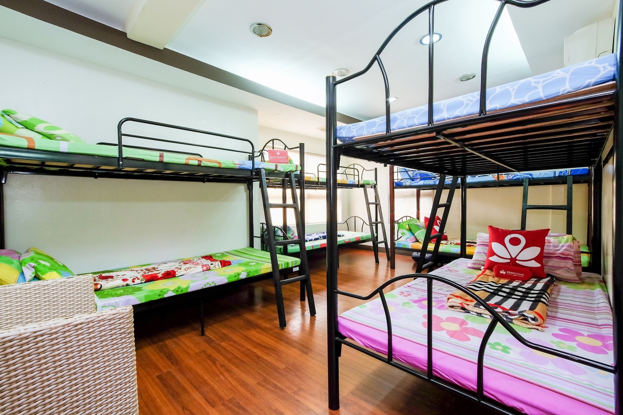 Zen Hostel Quirino Ave. Malate Manila Luaran gambar